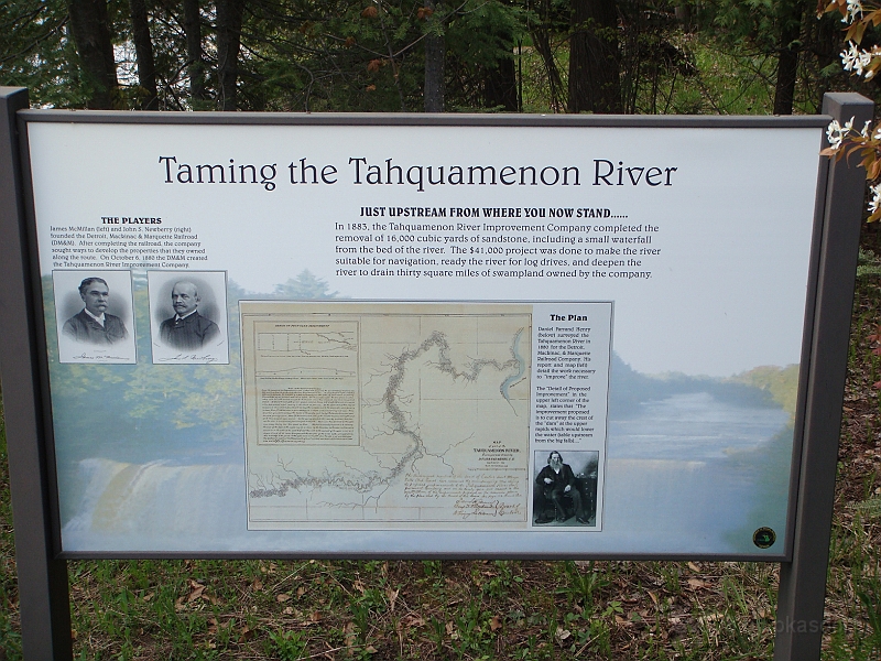 302 Memorial Day [2008 May 23].JPG - Scenes from Tahquanemon Falls in the Michigan Upper Peninsula.